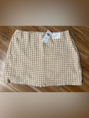 The A&F Scarlett Linen-Blend Mini Skort